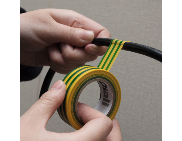 Ruban adhésif isol 19mm x 33m vert/jaune - Diall - Brico Dépôt